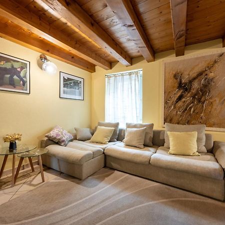 Alpine Apartment Аоста Екстериор снимка