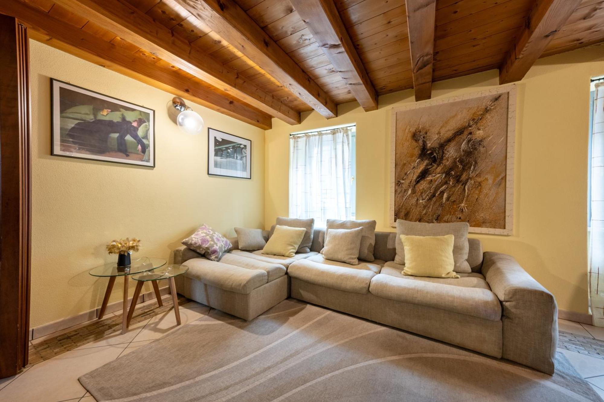 Alpine Apartment Аоста Екстериор снимка