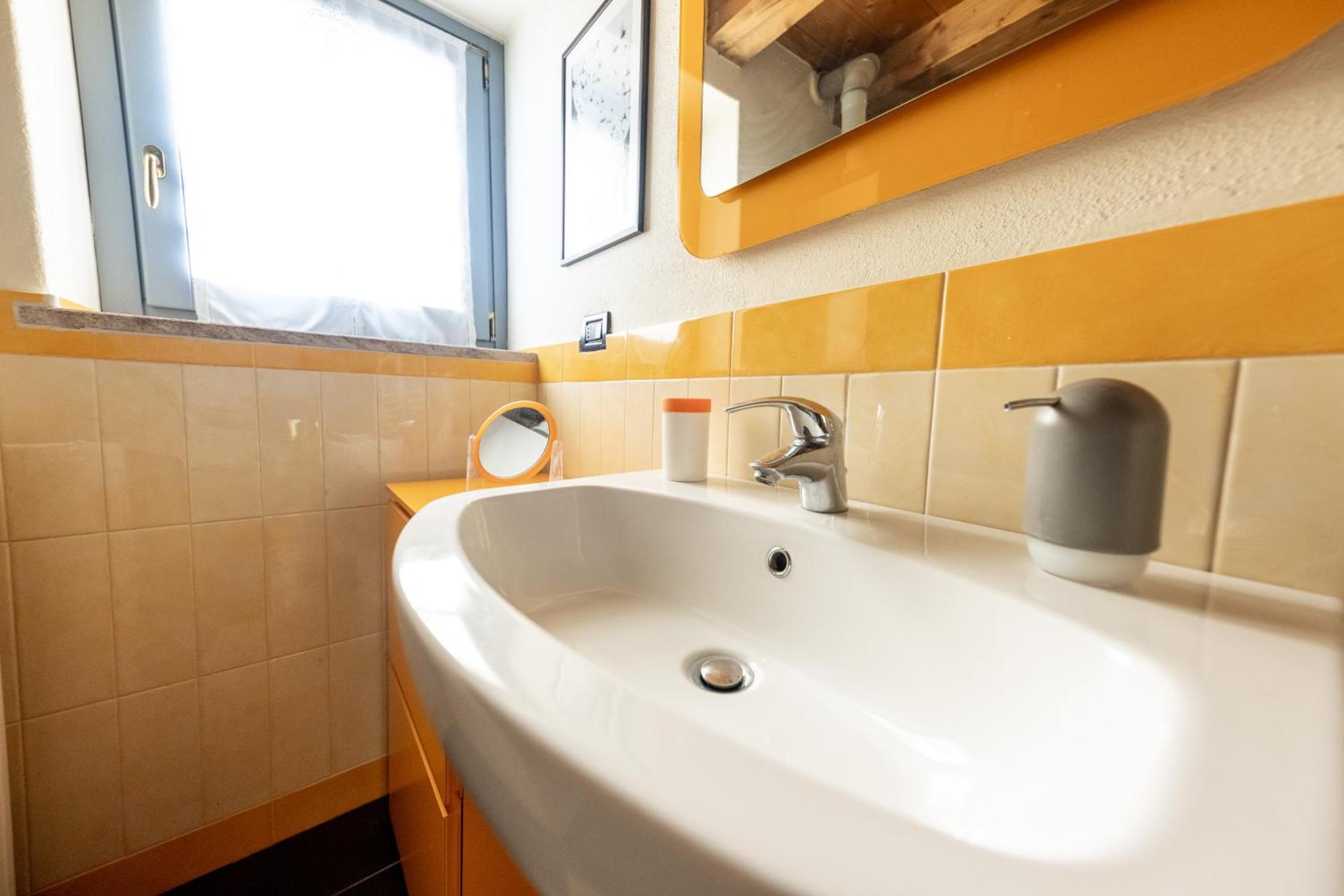 Alpine Apartment Аоста Екстериор снимка